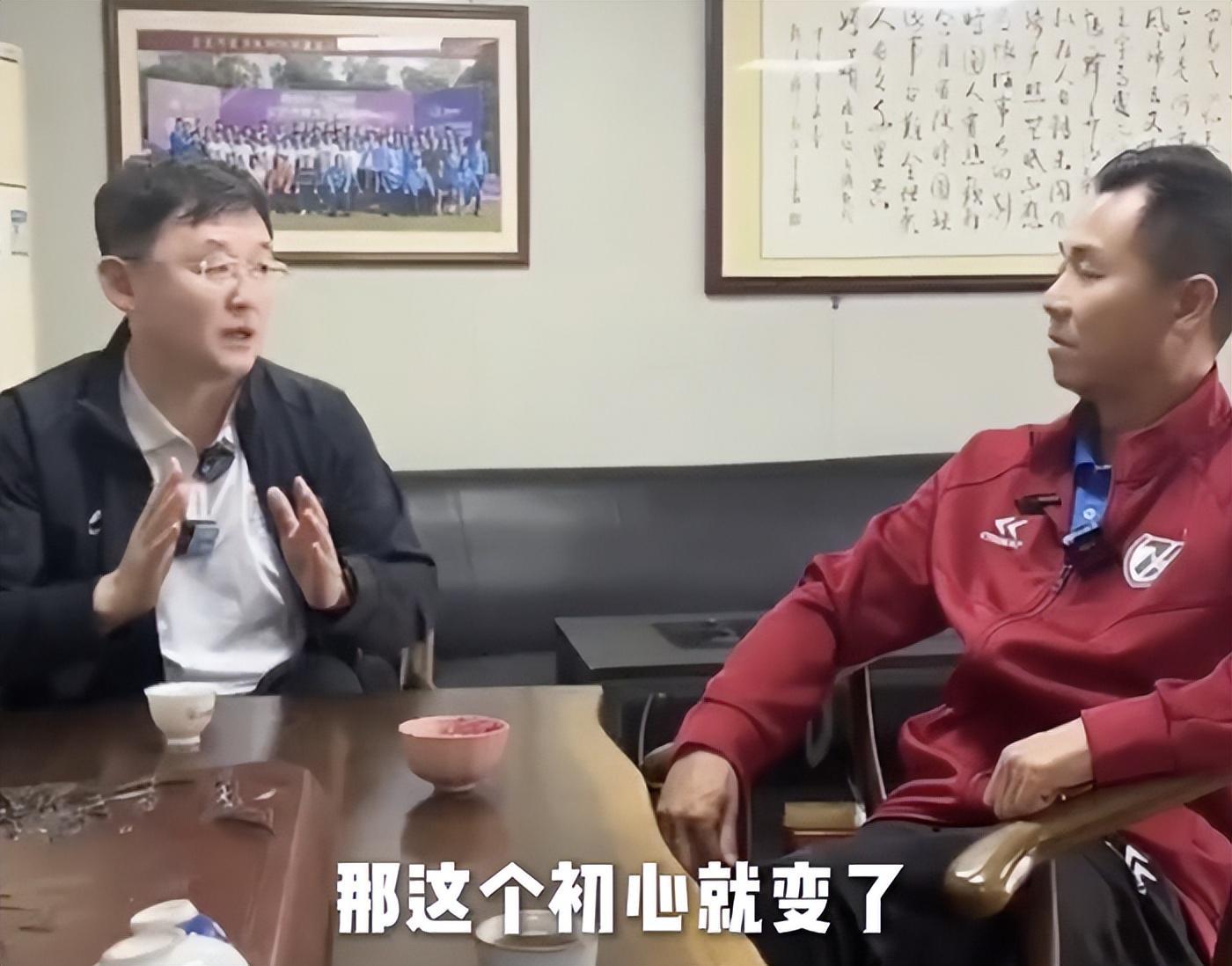 世界杯官方app下载入口-远离造神陷阱,央媒评U23男足进决赛,释放3大信号,风向又变了